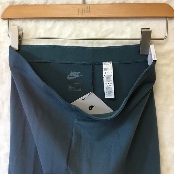 Nike Dark Green 7/8 Leggings - Picture 6 of 12